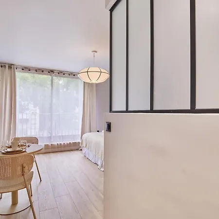 Superb Parisian Suite-pere Lachaise Appartamento *