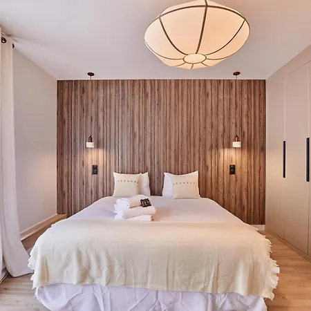 Superb Parisian Suite-pere Lachaise * Parigi